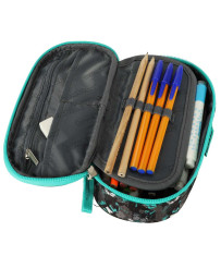 Padded pencil case with flap soccer