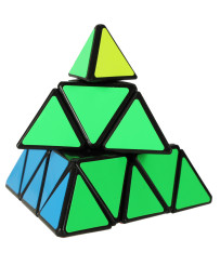 PYRAMINX 9.7cm puzzle cube game